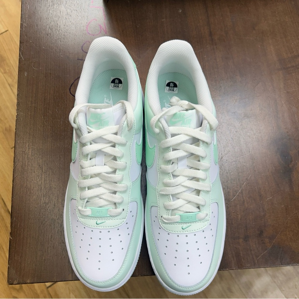 Nike Air Force 1